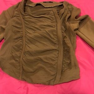 Light jacket to wear with jeans or skirt